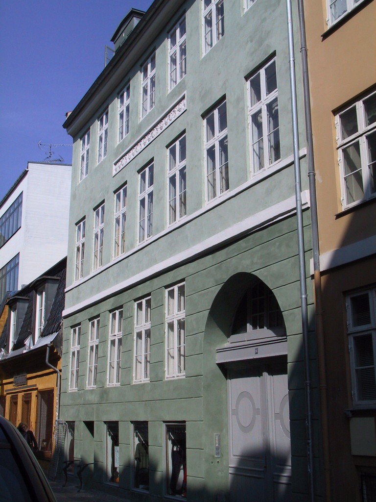 Larsbjørnsstræde 8, matr.nr. 178, Nørre kv., København; fredet bygning. — København, Danmark — 1999–2004