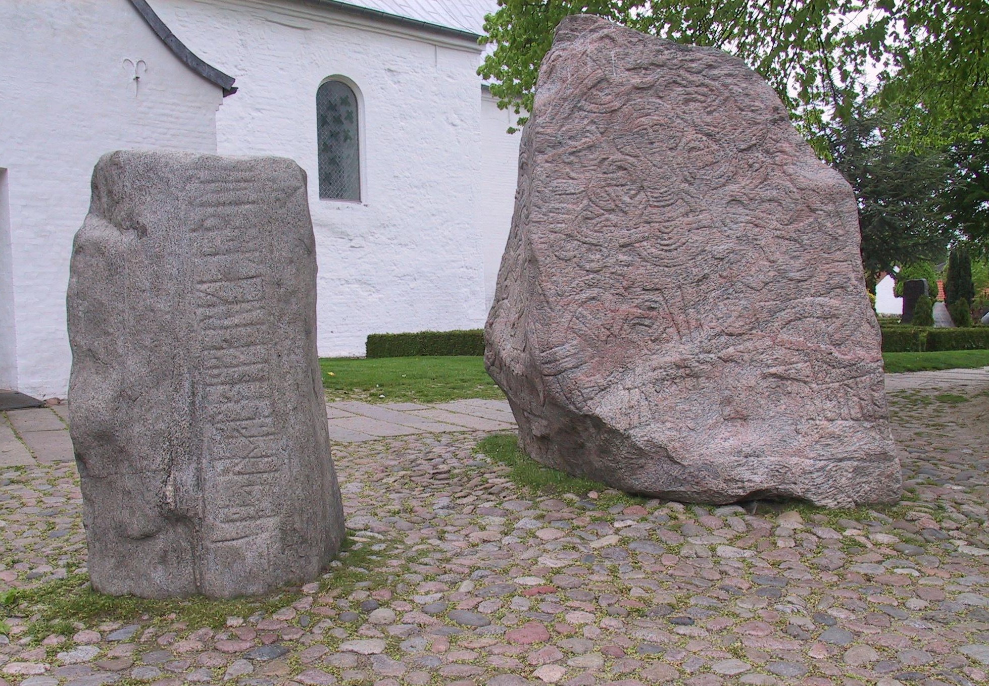 Periodic Reporting on the application of the World Heritage Convention — Denmark — 2004